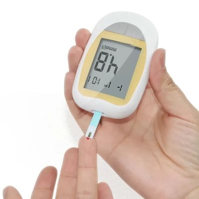Harga yang pantas Glukometer Pengukur Gula Darah Medis Dengan 50 Strip Tes IVD Diabetes on line